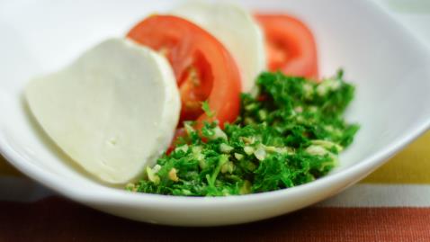 Tomato & Mozzarella Salad with Herby Dressing