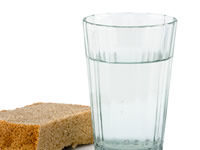 Drinking water with your meal can help you to feel full