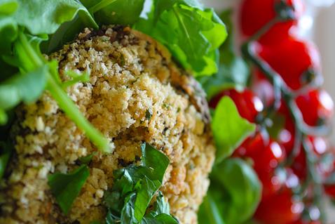 Cheesy Stuffed Mushrooms with Tomato