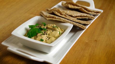 Homemade Hummus and Pitta