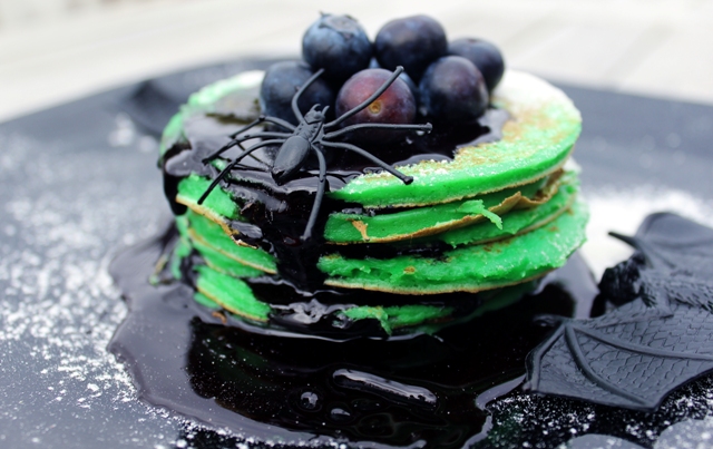 spooky-potion-pancakes-cc