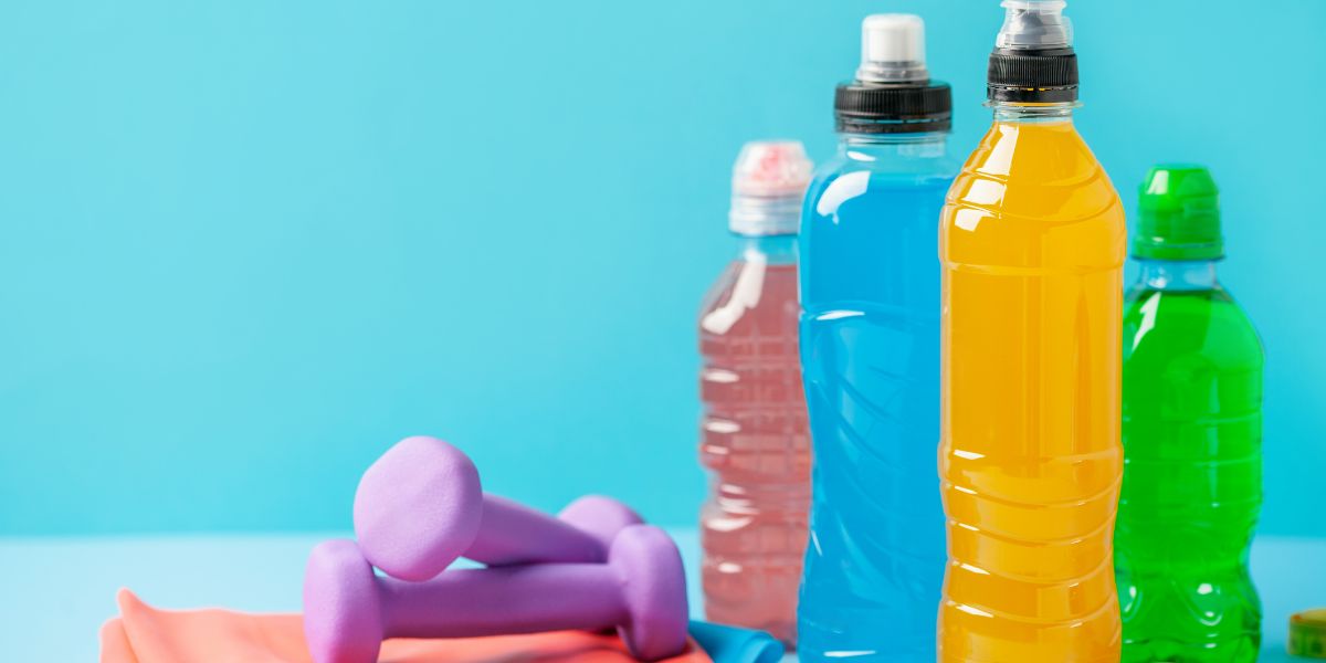 https://www.diabetes.co.uk/wp-content/uploads/2019/01/sports-drink-gym.jpg